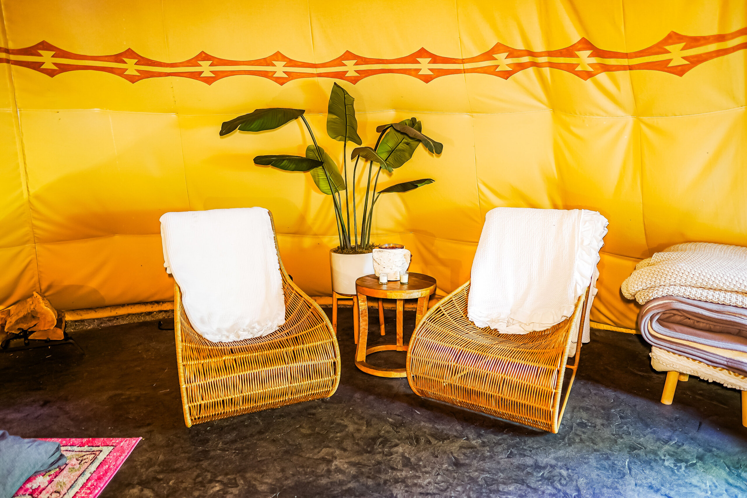 june-farms-cabins-tipi-2